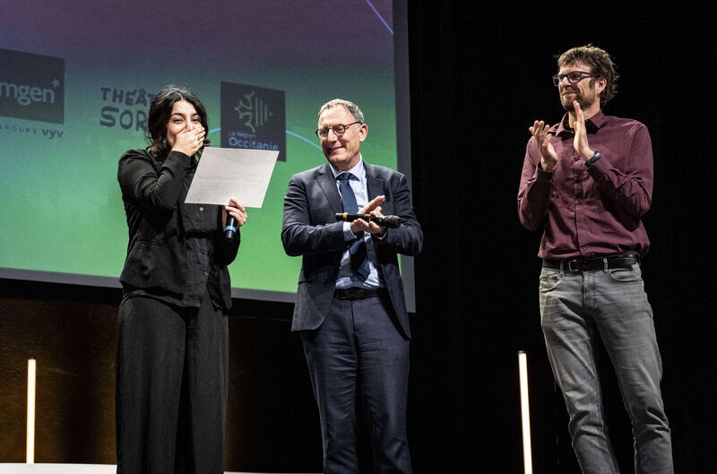 Khouloud Abdallah Chatti, doctorante à l'Université Toulouse - Jean Jaurès, a remporté le prix du jury MT180 2025